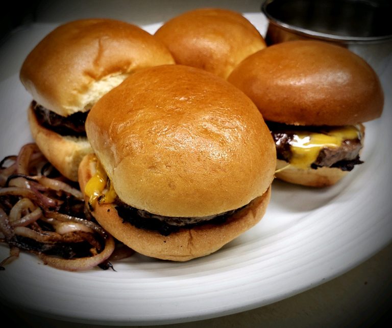 happy_hour_sliders Jake's Bar & Grill